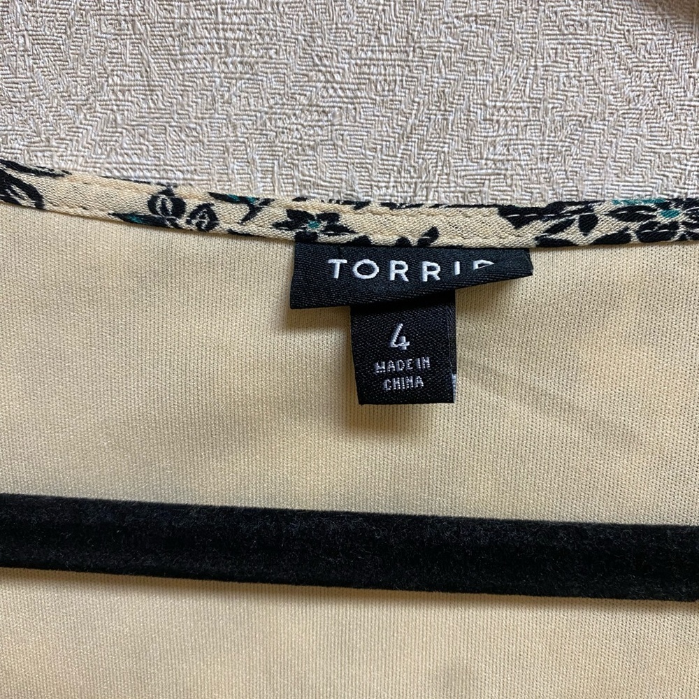 Torrid Mini Gauze Lace-Up Floral Skater V Neck Dress Beige Size 4 - Picture 14 of 14